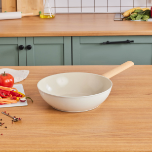 Karaca x Reika Swiss Crystal Almond Cream Indüksiyon Tabanlı Wok Tava 28 cm
